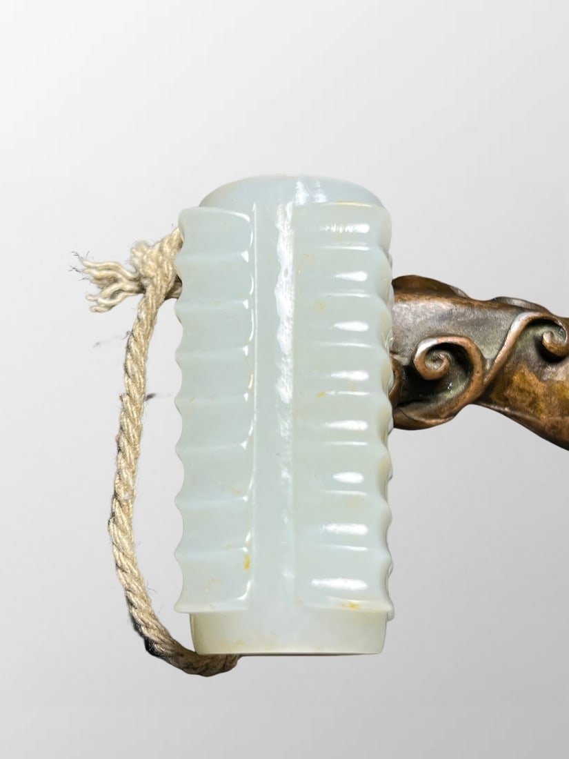 Chinese Natural Hetian Jade Pendant - Cong: Chinese Natural Hetian Jade Pendant - CongDimension:45 x 21 x 21 (mm)1.77 x 0.83 x 0.83(inches)Weight:0.07lbs/ 32 g