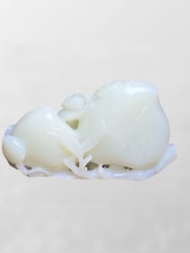 Chinese Hetian Jade Carved Monkey & Peach Statue/Pendant