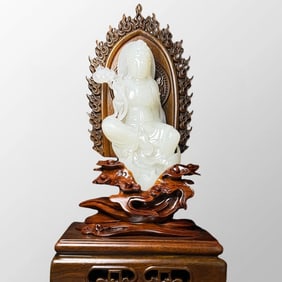 High Quality Chinese White Hetian Jade Carved Kwan-yin Statue