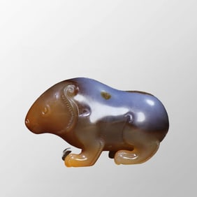 Chinese Agate Carved Bear Statue