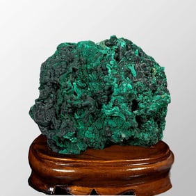 Beautiful Design Natural Malachite Original Stone Statue