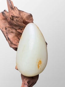 Chinese Hetian Jade Original Stone Pendant/Statue