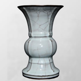 Vintage Chinese Guan Kiln Porcelain Vase