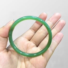Inside Diameter 53mm Chinese Green Hetian Jade Bracelet