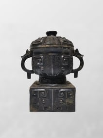 Xi Zhou Period Bronze Gui Vessels
