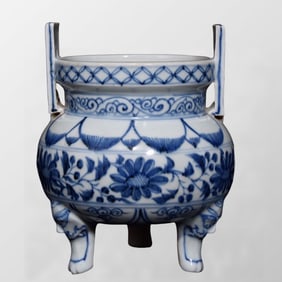 Chinese Blue And White Porcelain Double Ear Incense Burner