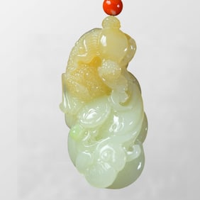 Chinese Natural Hetian Jade Carved Fortune Toad Pendant