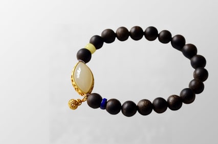 Chinese Chenxiang Wood & Lapis Lazuli Beads Bracelet