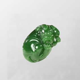 Superb Chinese Green Hetian Jade Carved Fortune Pixiu Pendant