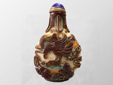 Chinese Peking Glass Low Relief Eagle Snuff Bottle