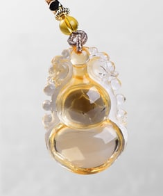 Beautoful Crystal Carved Gourd Pendant