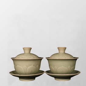 A Pair Chinese Yue Kiln Porcelain Teabowl