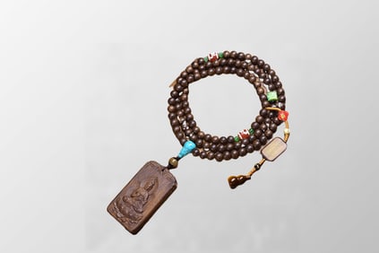 Hand Woven Chinese Chenxiang Wood Low Relief Kwan-yin Pendant w Beads Necklace