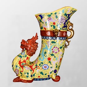 Chinese Qing Dynasty Gilt Gold Famille Rose Fortune Dragon Porcelain Pot