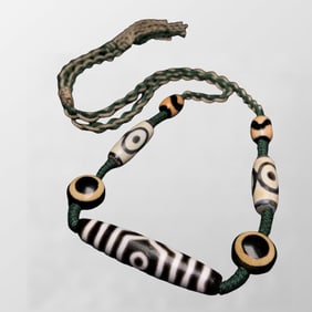 Tibetan 3 Eye DZI Agate Pendant w Hand Woven DZI Agate Beads Necklace