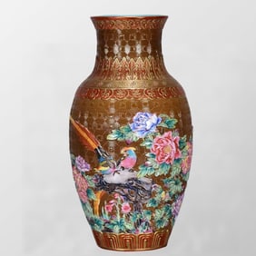 Chinese Qing Dynasty Gilt Gold Famille Rose Flowers Bird Design Porcelain Vase