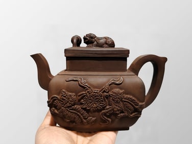 Chinese Yixing Zisha Clay Fortune Lion Teapot w Artist Signed