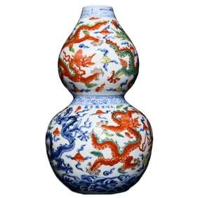 Chinese Wucai Clouds Dragon Design Gourd Shape Porcelain Vase
