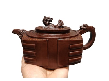 Chinese Yixing Zisha Clay Teapot w Artist Signed