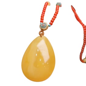 Beautiful Beeswax Carved Water Droplet Shape Pendant w Nanhong Agate Beads Necklace
