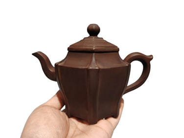 Chinese Yixing Zisha Clay Teapot w Artist Signed