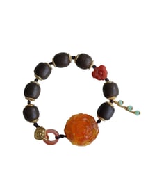 Hand Woven Chenxiang Wood & Beeswax Beads Bracelet