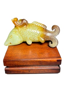 Vintage Chinese Hetian Jade Carved Fish Statue