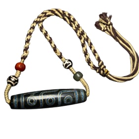 Hand Woven Tibetan Nine Eye DZI Agate Lucky Pendant