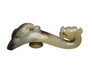 Chinese Hetian Jade Carved Fortune Dragon Belt Buckle