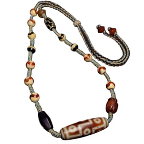 Hand Woven Tibetan Nine Eye DZI Agate Lucky Pendant