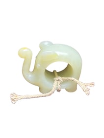 Vintage Chinese Hetian Jade Carved Elephant Thumb Ring