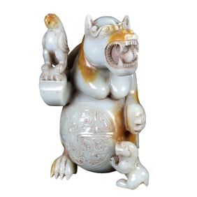 Superb Vintage Chinese Hetian Jade Carved Bear & Eagle Statue