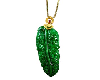 Exquisite 18K Gold Inlay Green Jadeite Carved Leaf Pendant