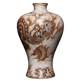 Chinese Qing Dynasty Gilt Edge Mocai Fortune Dragon Design Porcelain Vase