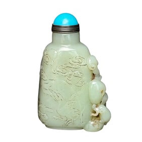 Vintage Chinese Hetian Jade Carved Ruyi Snuff Bottle