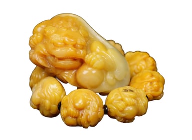 Superb Chinese Tianhuang Stone Carved Fortune Lion Statue w Beads Bracelet