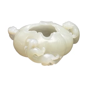 Superb Chinese White Hetian Jade High Relief Chi Dragon Brush Washer