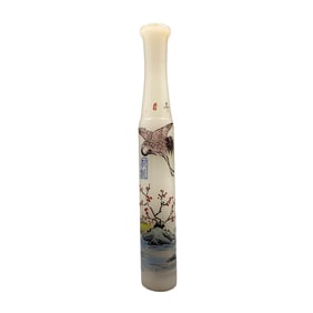 Chinese Famille Rose Peking Glass Cigarette Holder