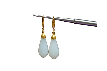 A Pair Beautiful 18K Gold Inlay White Hetian Jade Orchid Earring