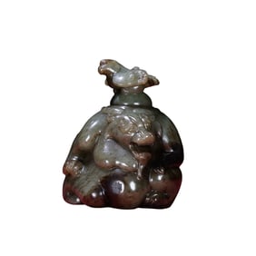 Superb Vintage Chinese Hetian Jade Carved Bear Statue