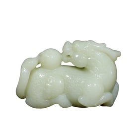 Superb Chinese Natural Hetian Jade Carved Fortune Kylin Statue