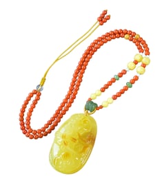 Beautiful Beeswax Carved Flower Pendant w Hand Woven Nanhong Agate Beads Necklace