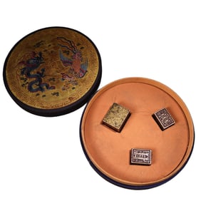 A Set Vintage Chinese Brass Seal w Box
