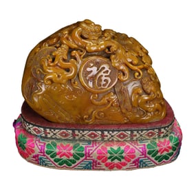 Superb Chinese Tianhuang Stone Carved Chi Dragon Seal Statue