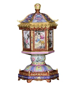 Chinese Gilt Gold Famille Rose Enamel Flowers Bird & Urchin Design Porcelain Incense Burner
