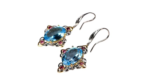 A Pair Exquisite 18K Gold Inlay Blue Topaz Earring