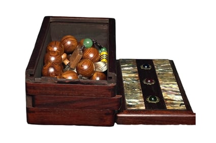 Vintage Huang Huali Wood Beads Bracelet w Huali Wood Inlay Gem Box