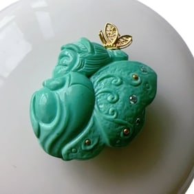 Exquisite 18K Gold Buckle Inlay Turquoise Carved Butterfly Girl Pendant