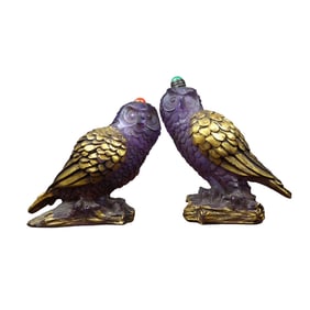 A Pair Old Chinese Gilt Gold Peking Glass Parrot Snuff Bottle w Stopper