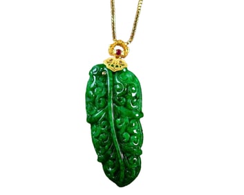 Exquisite 18K Gold Inlay Green Jadeite Carved Leaf Pendant